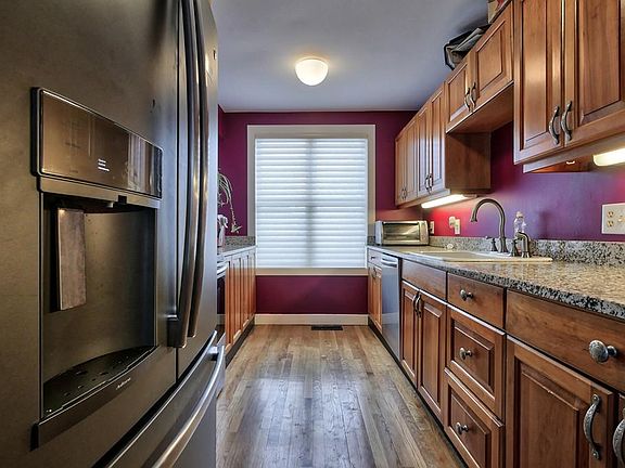 3rd image of 27 Green Heron Ln #27