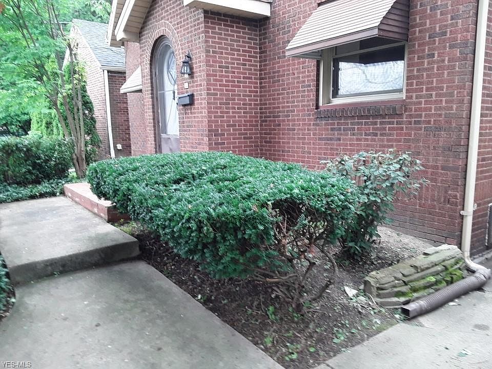1st image of 22 Clifton Dr