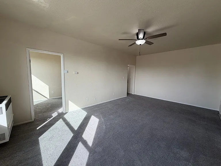 629 E 19th St #101-306 — Photo 5