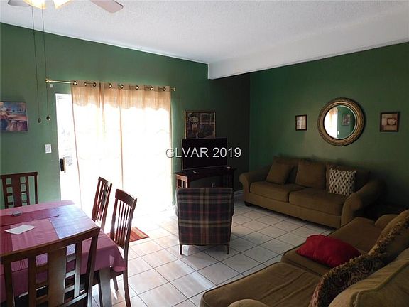 3rd image of 3709 El Cortez Ave