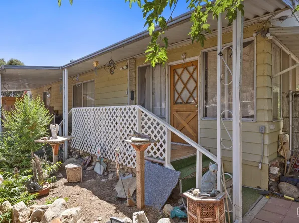 42 Bristlecone Dr, Wofford Heights, CA 93285