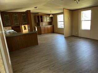 1929 Gale Dr, Azle, TX 76020