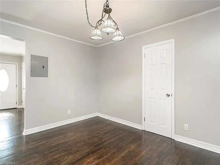 1313 Greenbriar St — Photo 17
