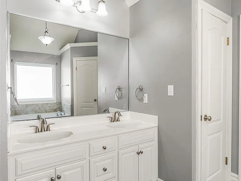1014 Creole Dr — Photo 8