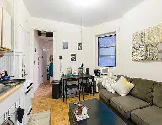 Rented by Gioia Realty | media 17