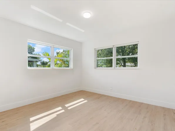 181 NW 48th Ct, Fort Lauderdale, FL 33309