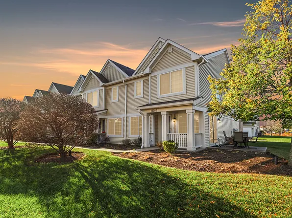 12780 W Wakefield Dr, Beach Park, IL 60083