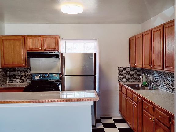 4th image of 5627 Doulton Dr #A