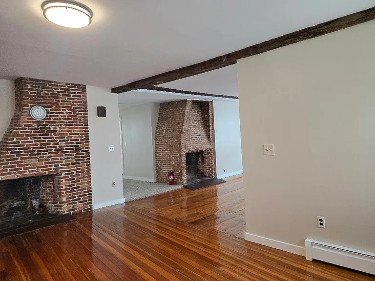 73 Middle St #2 — Photo 4