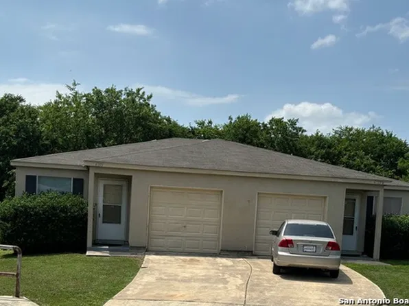 6315 Green Top Dr, San Antonio, TX 78233