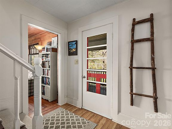 4th image of 608 Evans Rd