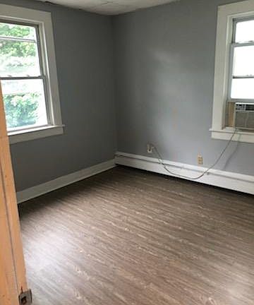 4th image of 479 S Ocean Ave