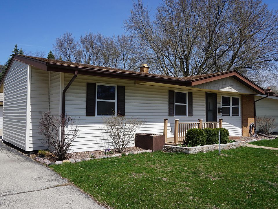 1st image of 1202 Birch Dr