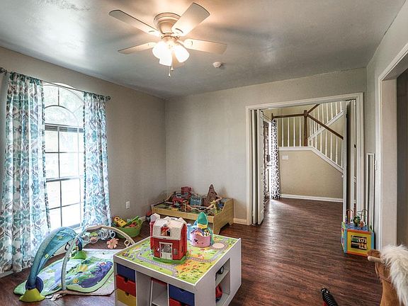 5th image of 4001 Ashwood Dr