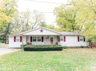 903 S Robb St, Robinson, IL 62454