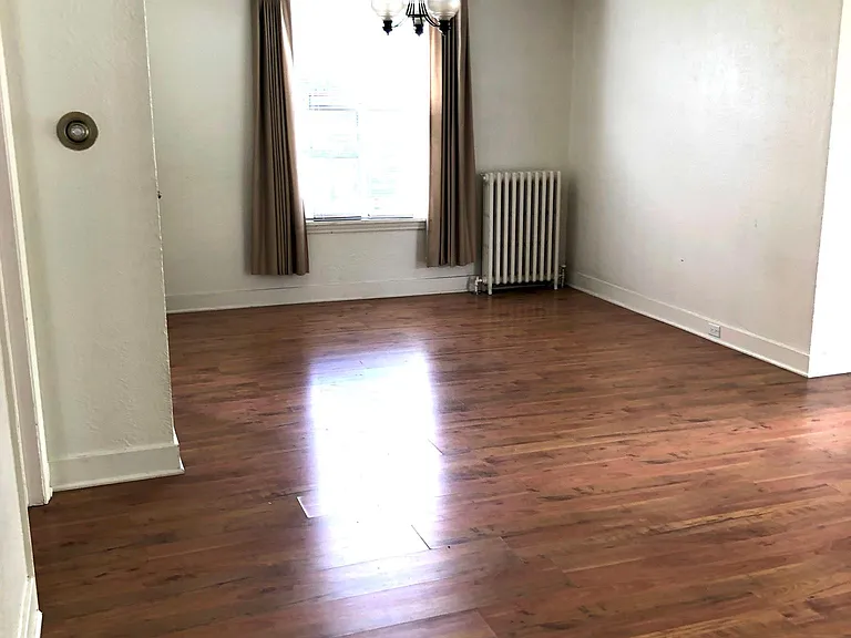 311 N 84th St — Photo 16