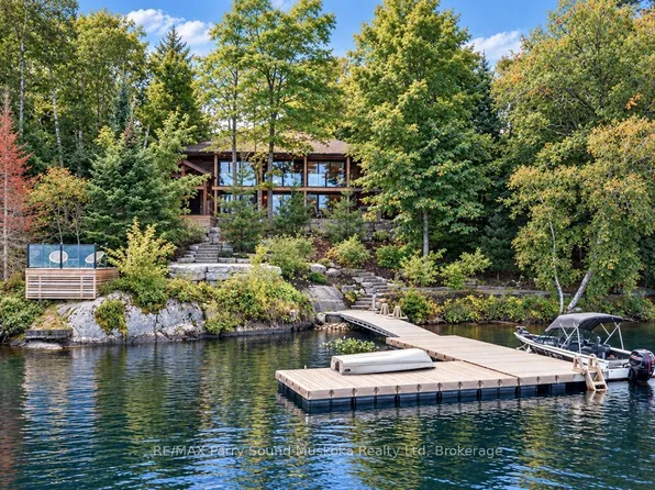 10 Park Dr, McKellar, ON P2A 0B4