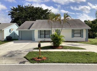 5216 Edgecliff Ave, Lake Worth, FL 33463