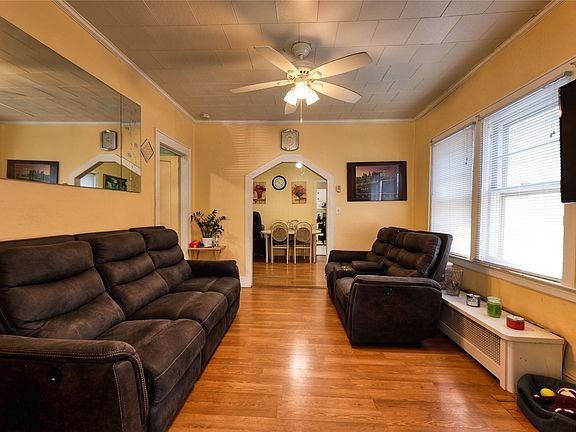 5th image of 337 Werns Ave
