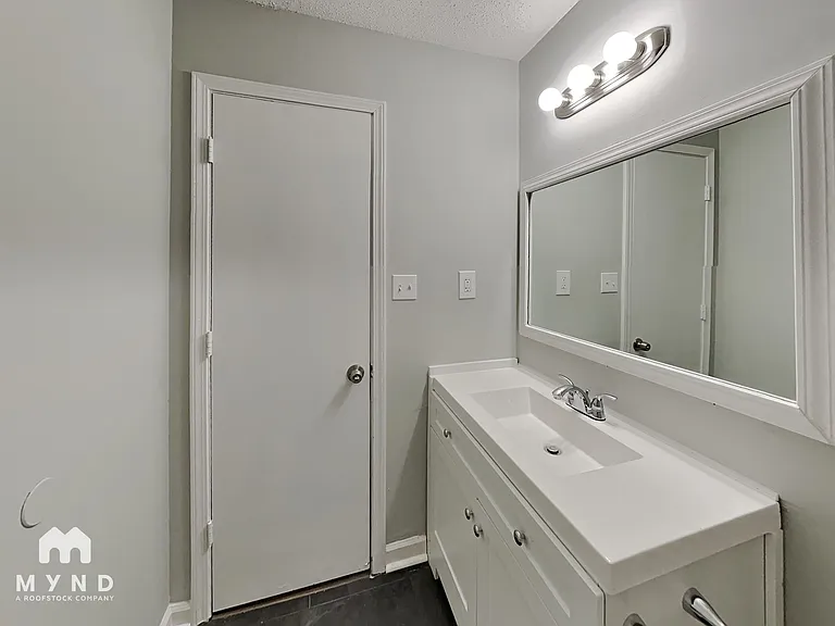 6919 Glenwick Dr — Photo 20