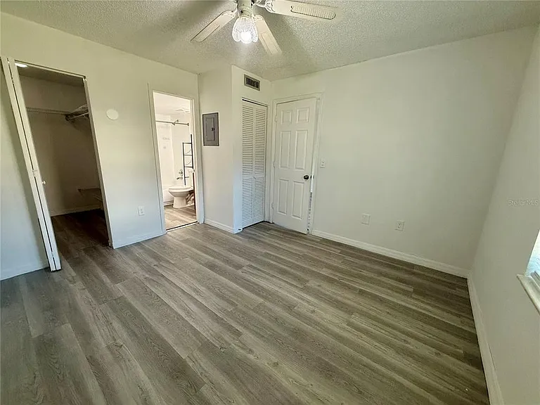 9013 Westchester Cir #32 — Photo 10