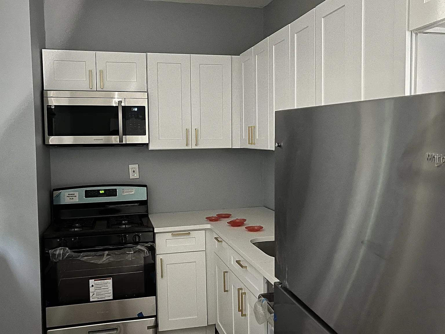 4 bed, 1200 sqft, $2,300 — Photo 3