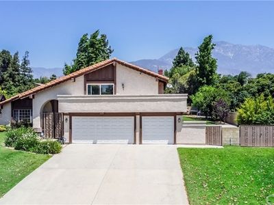 221 W Buffington St, Upland, CA, 91784