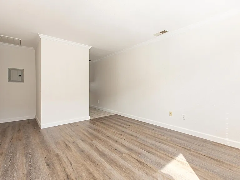1501 S 40th St #A — Photo 2