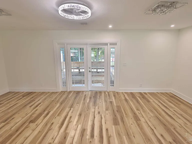 3795 Summer Dr — Photo 25