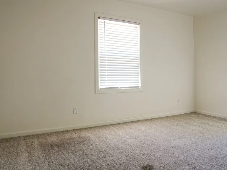 1531 W Mendocino Ave — Photo 10