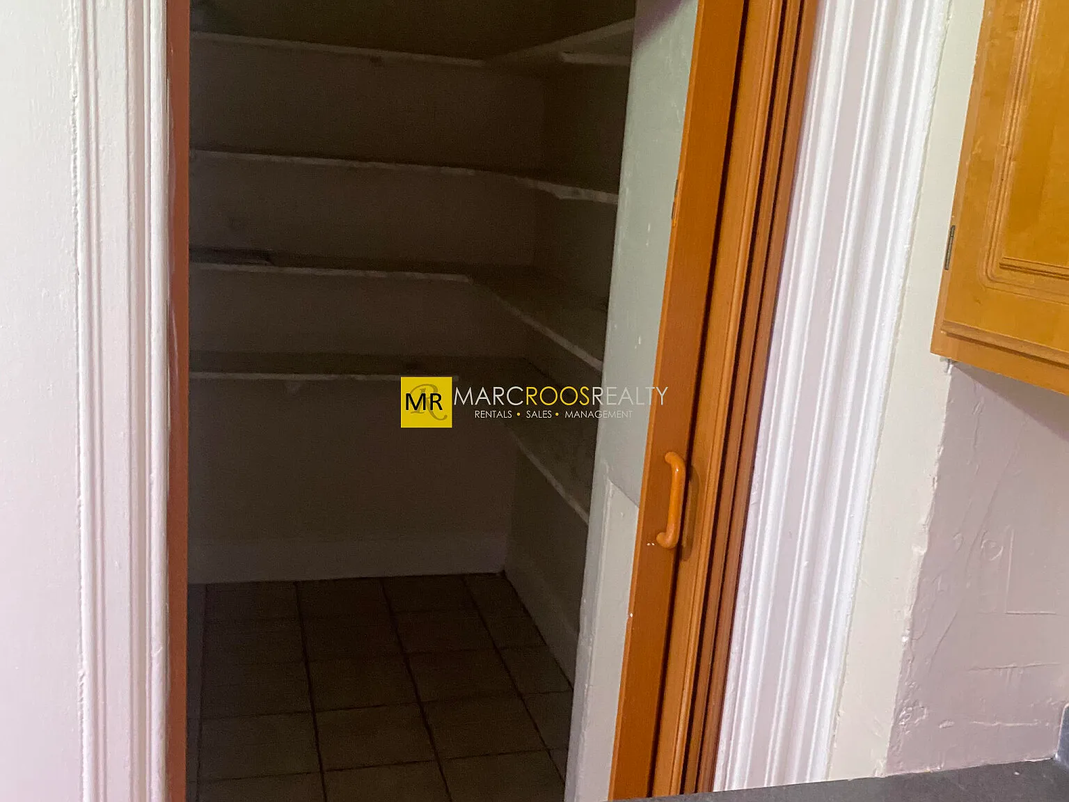 3 bed, 1.0 bath, $3,200 — Photo 4