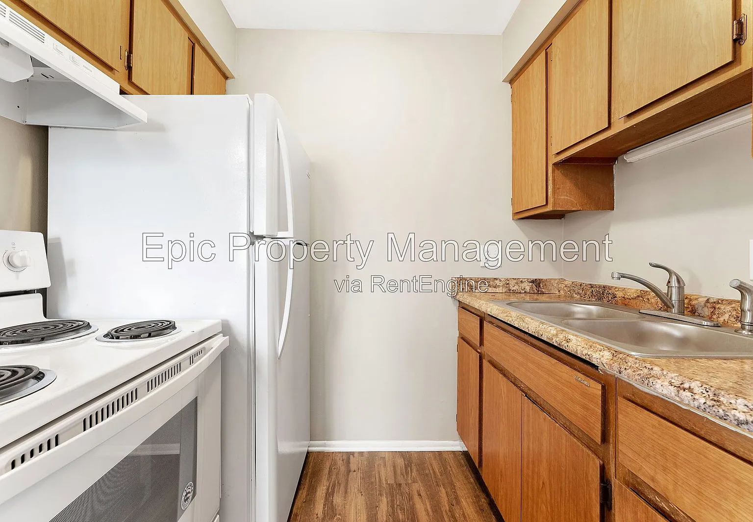 1 bed, 1.0 bath, $895 — Photo 2