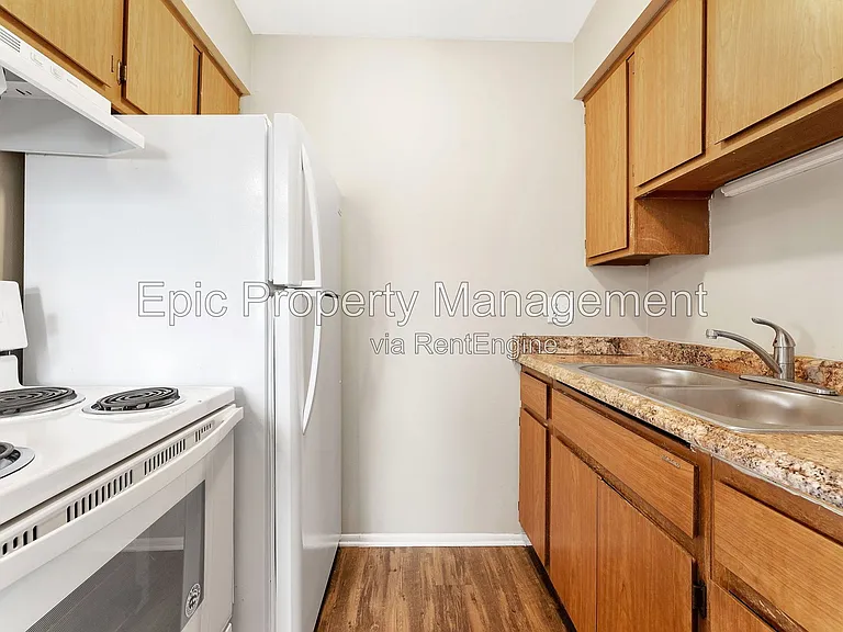 3934 Howe Rd #4 — Photo 2