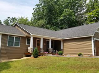 89 Sandown Rd, Danville, NH 03819