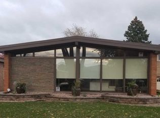 9029 S Bennett Ave, Chicago, IL 60617