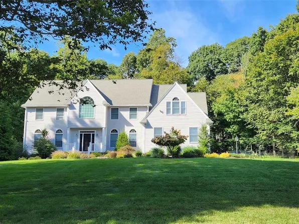 56 Londonderry Lane, Somers, NY 10589