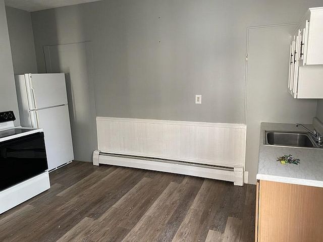 2nd image of 146 Sabattus St #1R