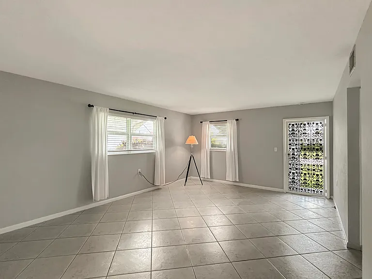 3154 Meridian Way S #6 — Photo 11