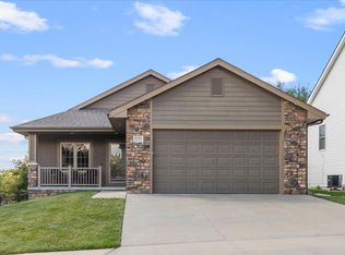 4744 Cedarbrook Dr, Council Bluffs, IA 51503
