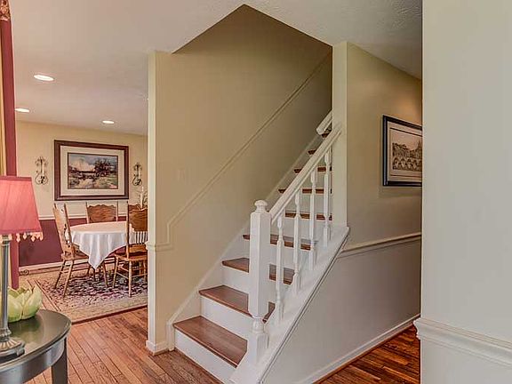 5th image of 3259 White Barn Ct