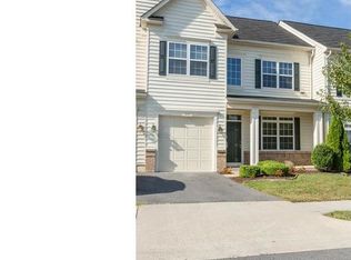 207 Quinton Oaks Cir, Stephens City, VA 22655