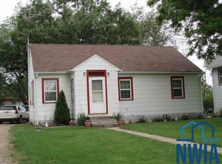 217 S Main St, Cherokee, IA 51012