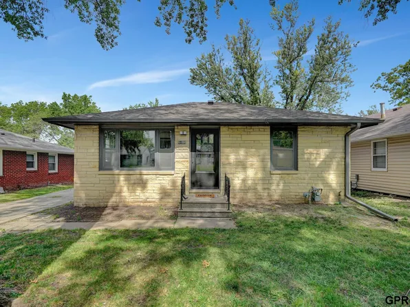 6134 Hartley St, Lincoln, NE 68507