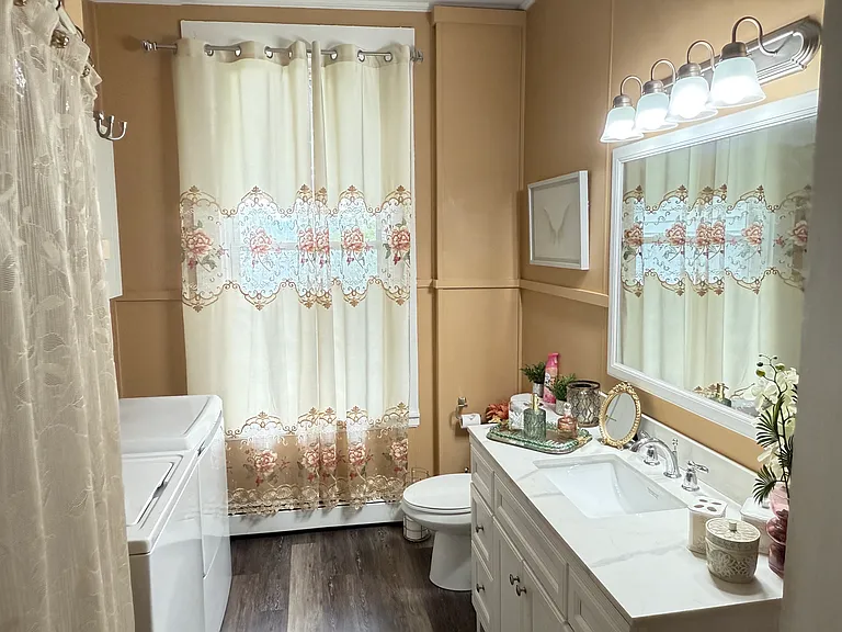 61 Ridgeland Ave #1 — Photo 6