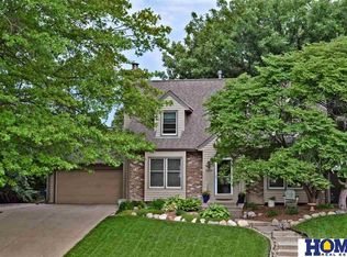4225 Ridgeview Dr, Lincoln, NE 68506