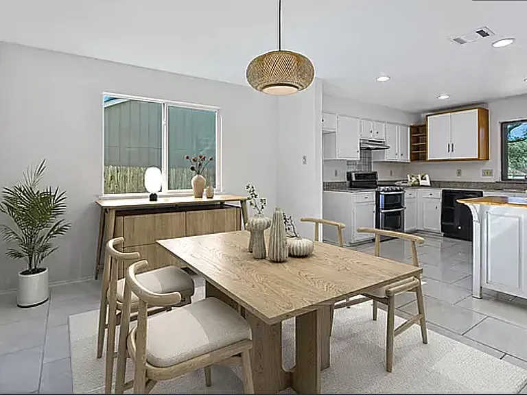 1300 Monica St — Photo 4