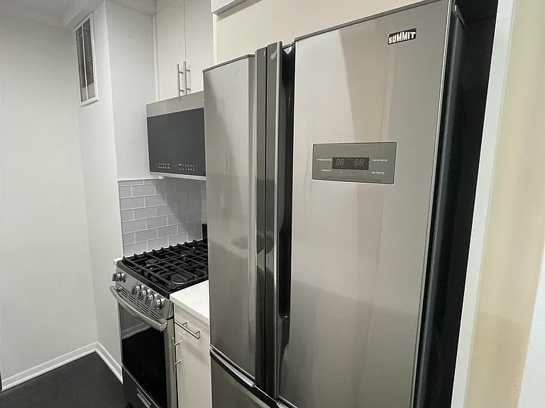 500 Central Ave #806 — Photo 10