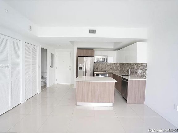 3rd image of 5300 Paseo Blvd #85-1205