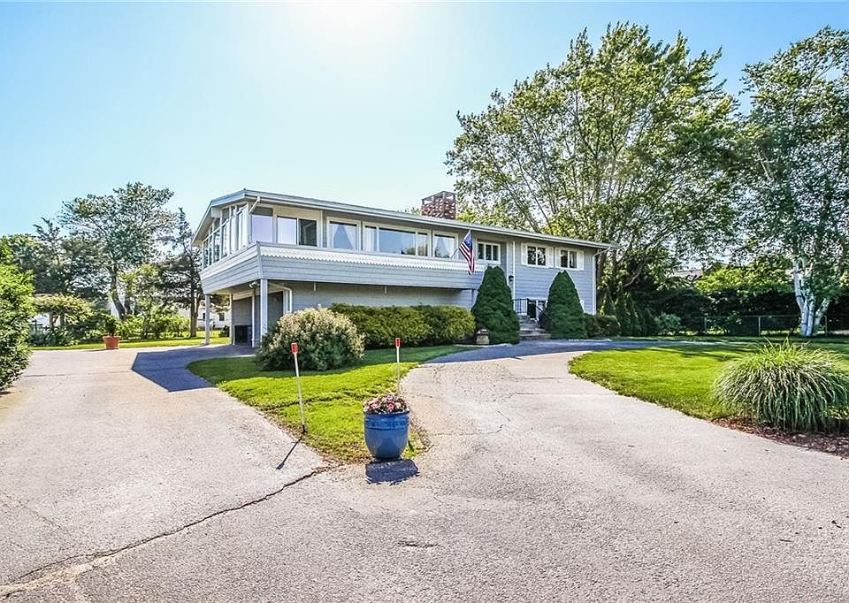72 Benson Ave, Westerly, RI 02891 Zillow