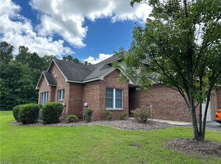 136 Golf Club Dr #A, Elizabeth City, NC 27909